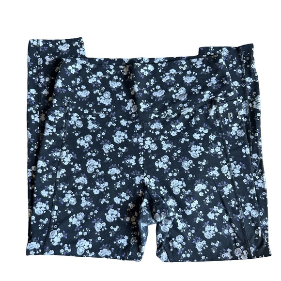 Victoria's Secret Pink Floral Leggings with pockets - Picture 3 of 7